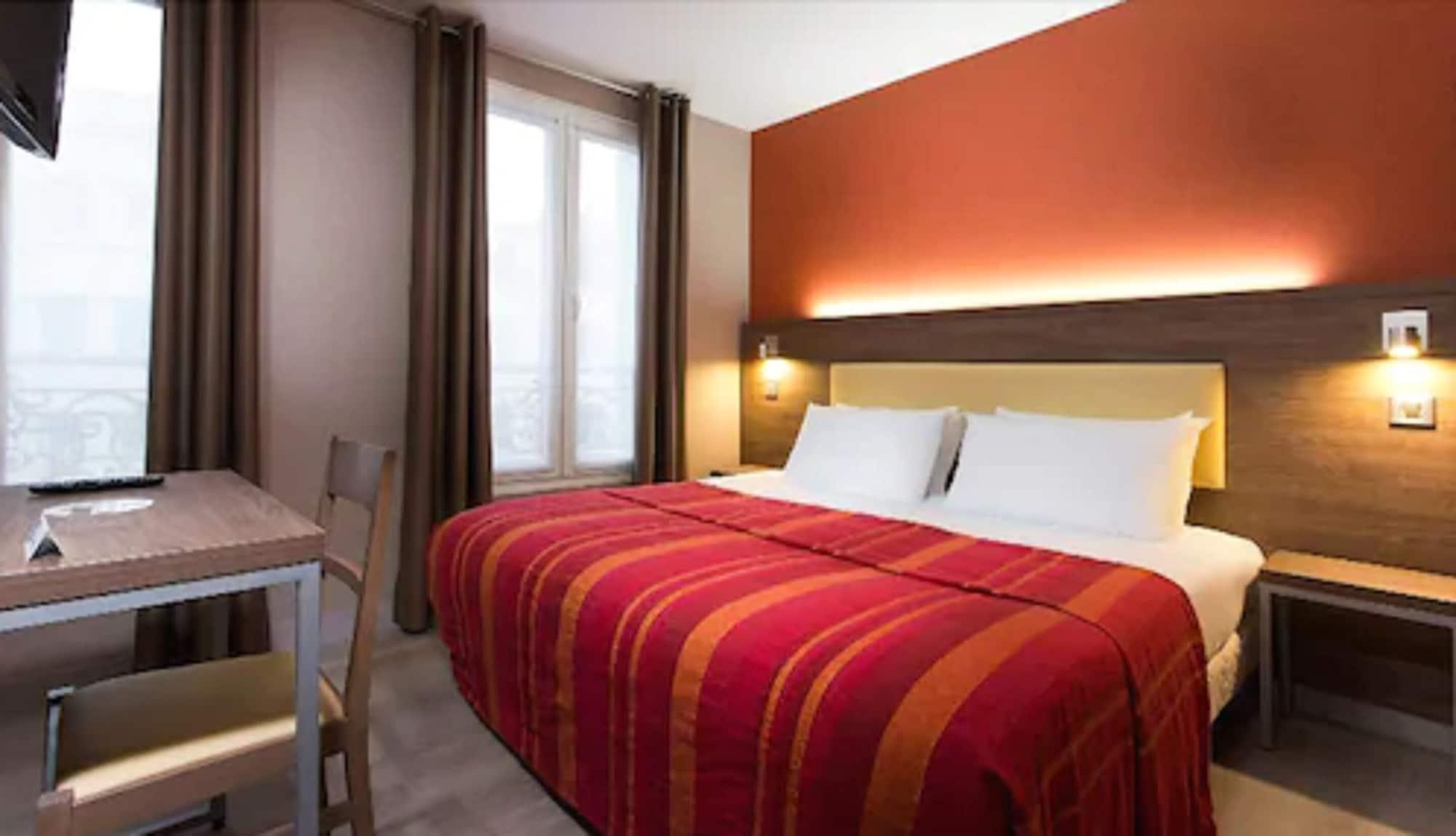Hotel Des Pavillons Parigi Esterno foto